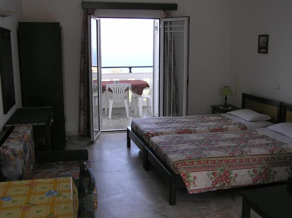 Knossos Aparthotel Panormos  Ruang foto