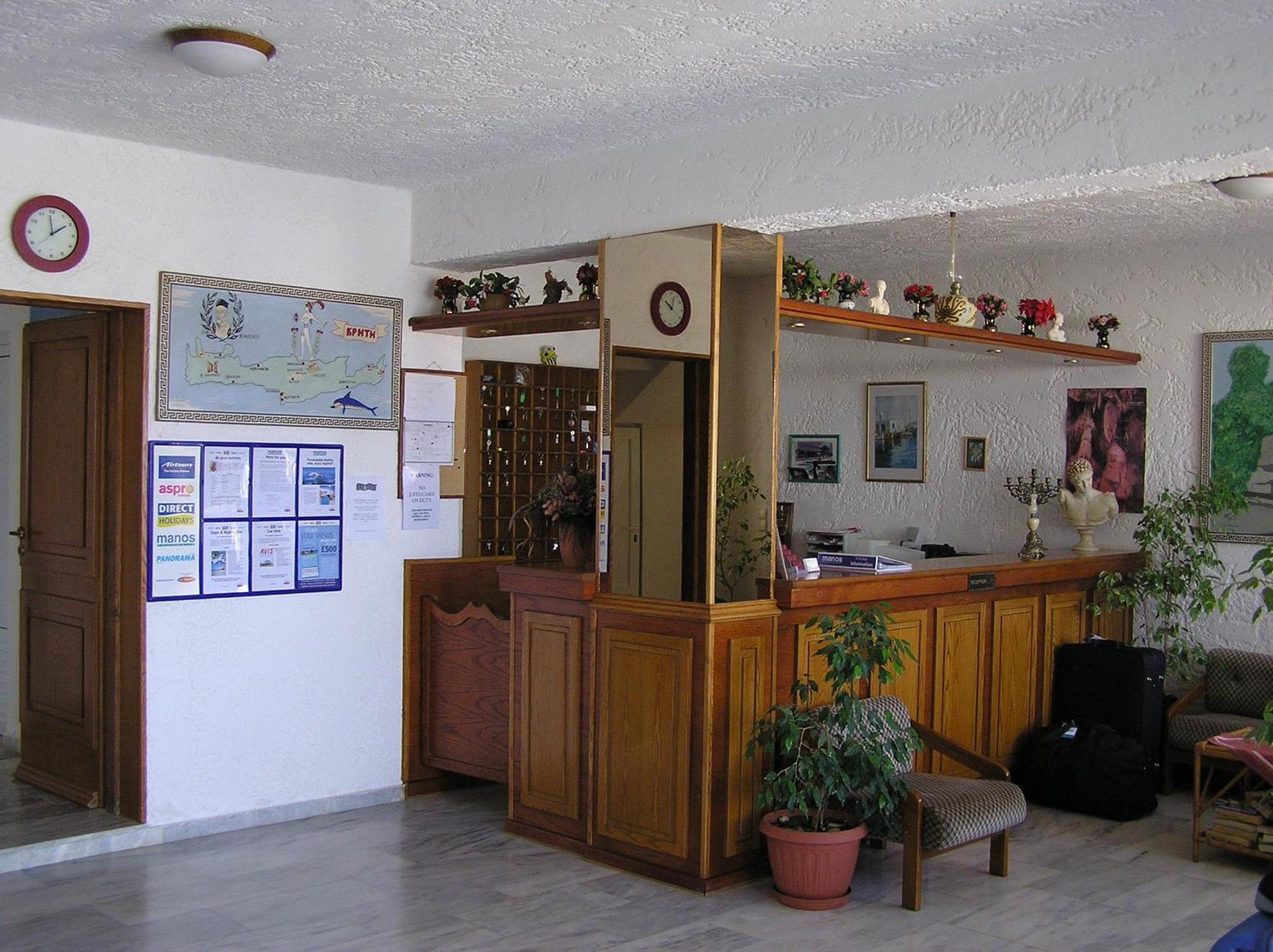 Knossos Aparthotel Panormos  Bagian luar foto