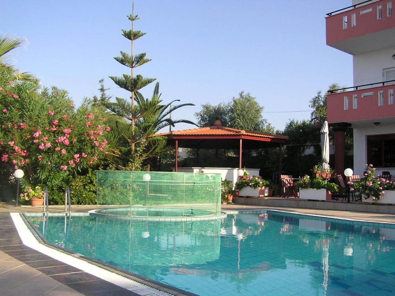 Knossos Aparthotel Panormos  Bagian luar foto