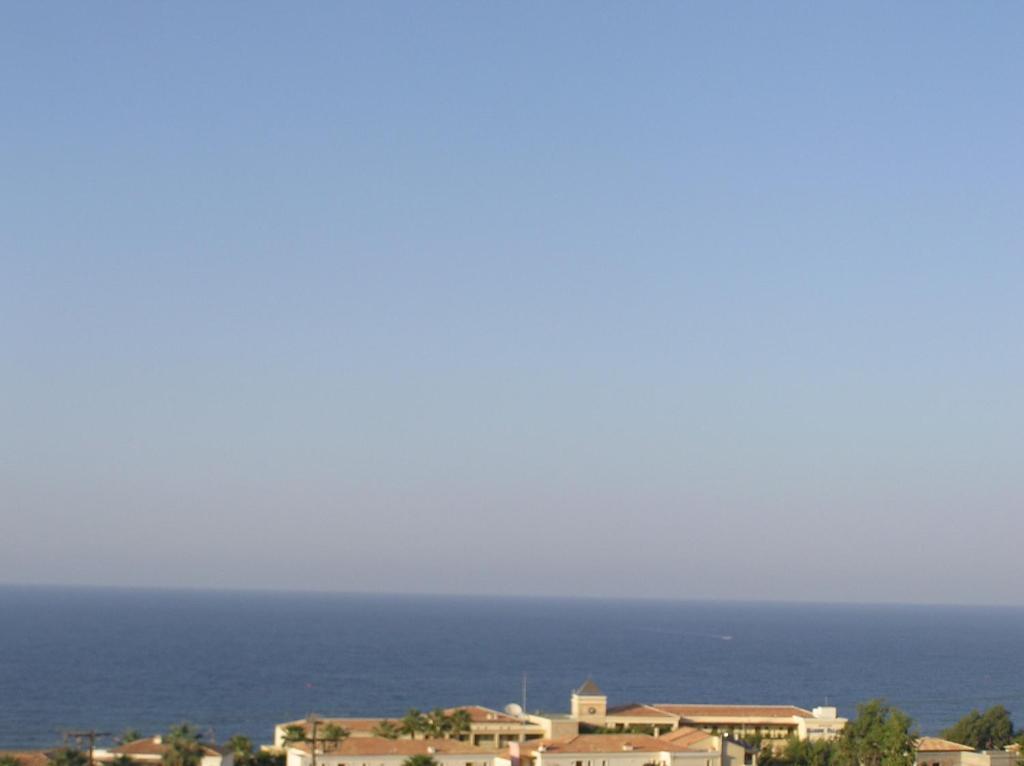 Knossos Aparthotel Panormos  Bagian luar foto