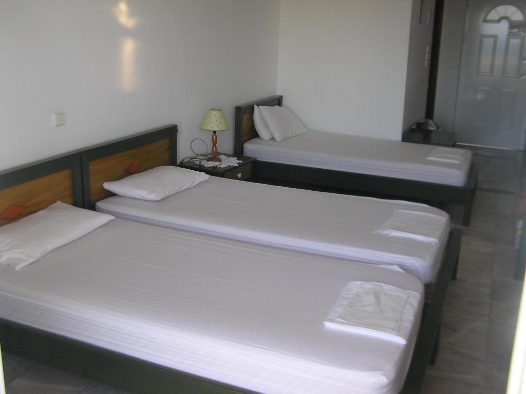 Knossos Aparthotel Panormos  Bagian luar foto